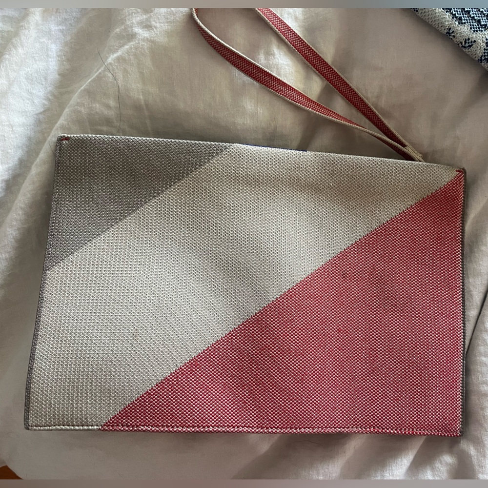 Rothys zip wristlet